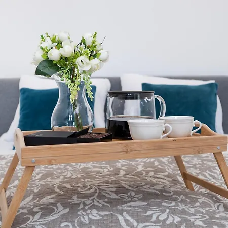 Jaracza - Parking, Piotrowska Street Nearby - By Rentujemy